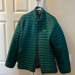 Men’s Eddie Bauer puffer jacket size L